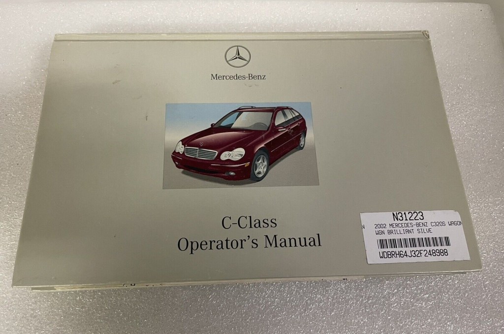 Picture of: Mercedes-Benz C-Class C C CAMG Genuine OEM Owners Manual Set  w/Case