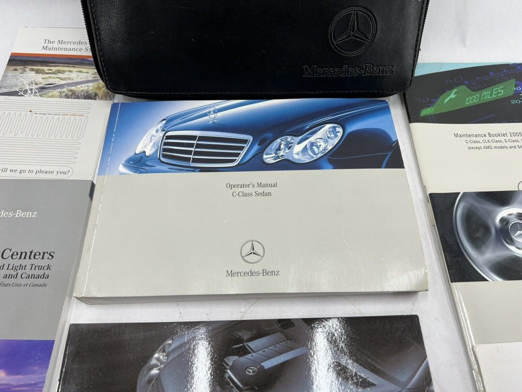Picture of: Mercedes Benz C Class Sedan Owners Manual Complete Set Book Guide Case  OEM