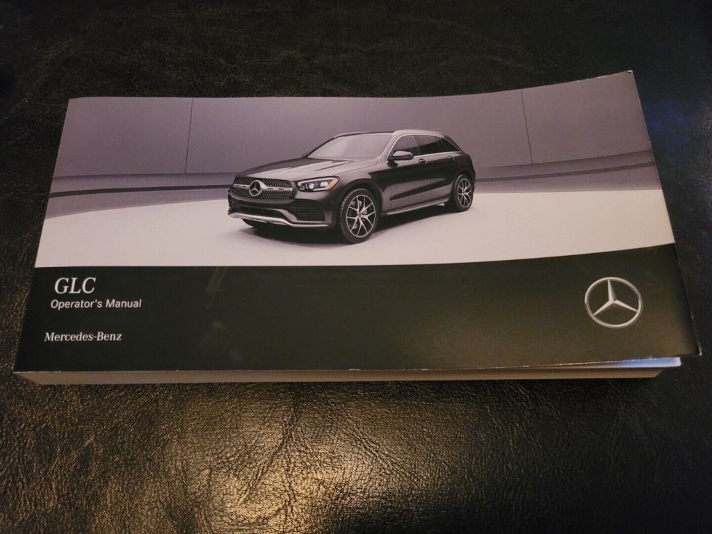 Picture of: – Mercedes GLC  E   Owners Manual SET – GLC  MATIC
